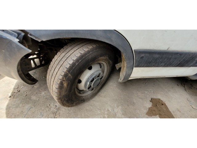 Vehicle_photo_16