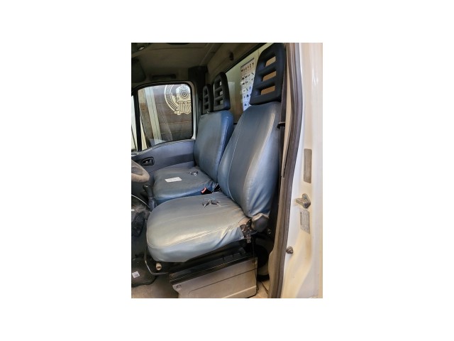 Vehicle_photo_3