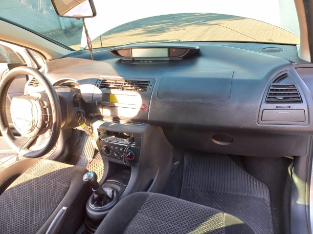 Vehicle_photo_10