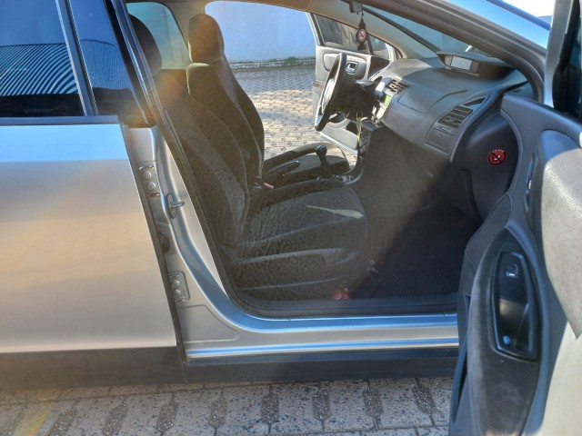 Vehicle_photo_12