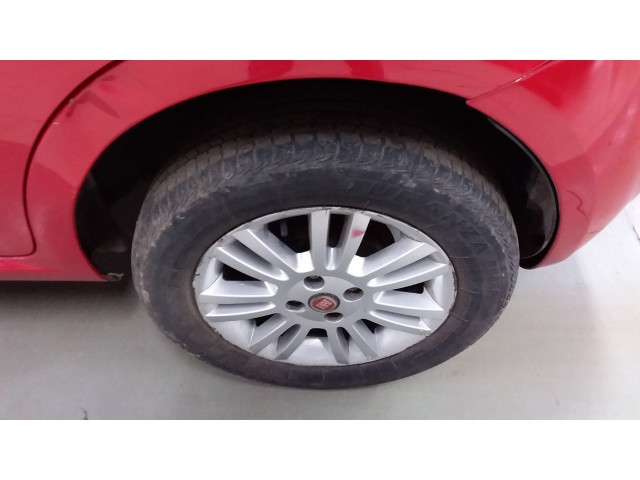 Vehicle_photo_14