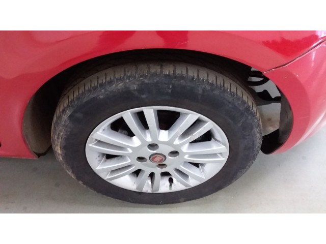 Vehicle_photo_16