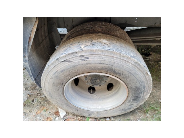 Vehicle_photo_5
