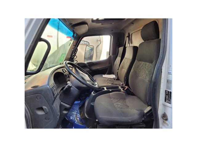 Vehicle_photo_13