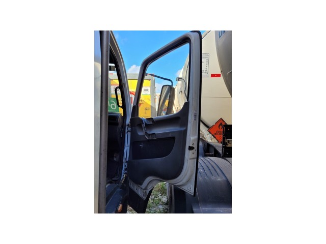 Vehicle_photo_15