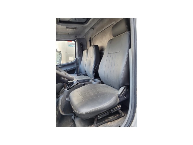 Vehicle_photo_18