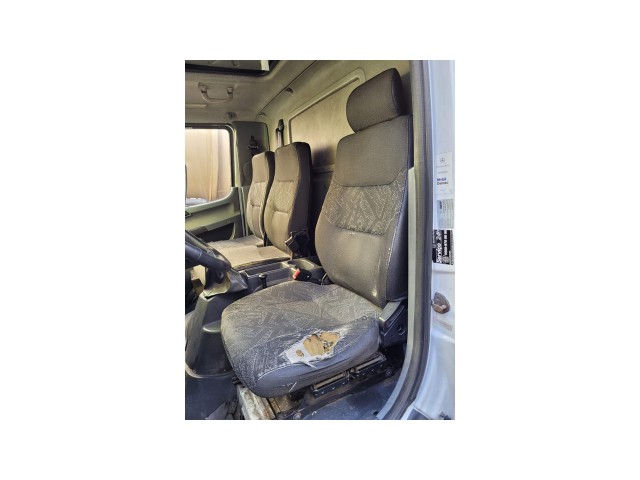 Vehicle_photo_9