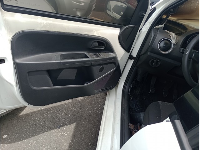 Vehicle_photo_13