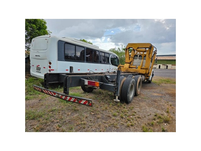 Vehicle_photo_7