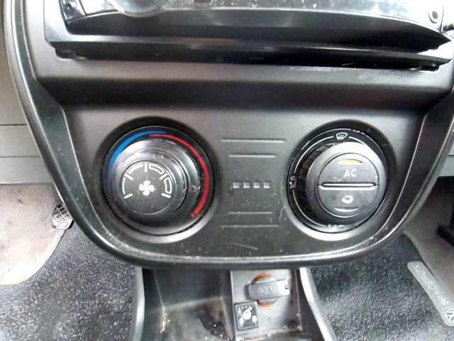 Vehicle_photo_18