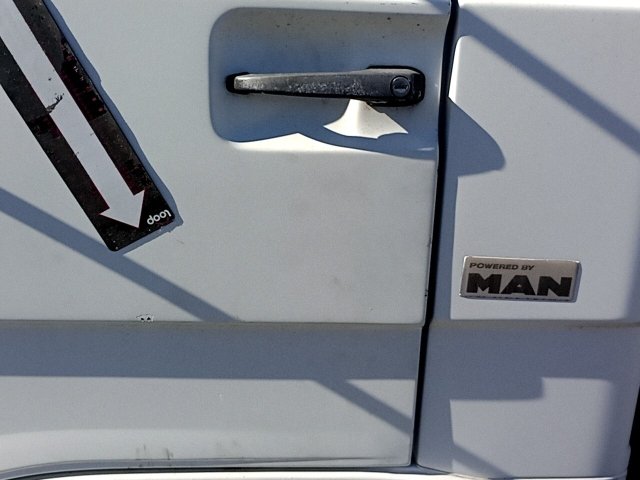 Vehicle_photo_18