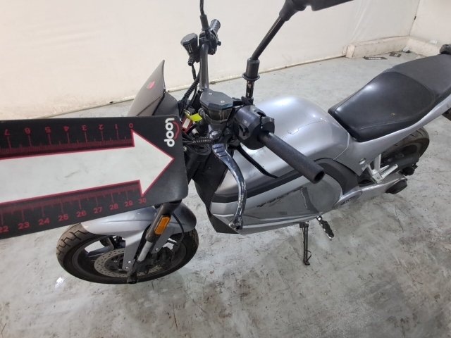 Vehicle_photo_23