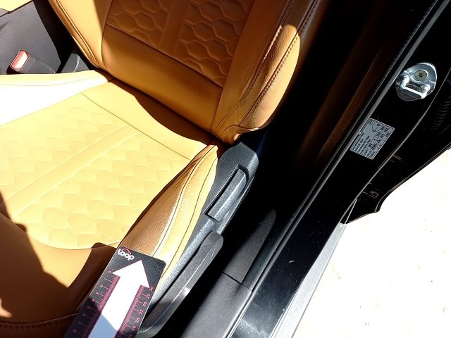 Vehicle_photo_38