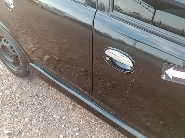 Vehicle_photo_37