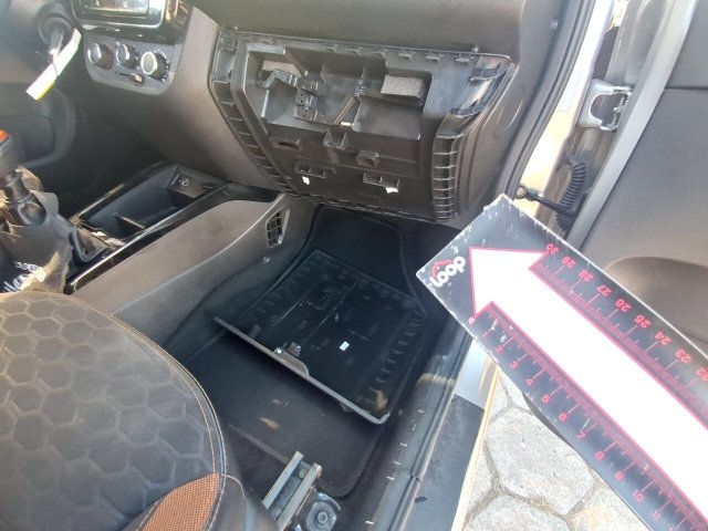 Vehicle_photo_44