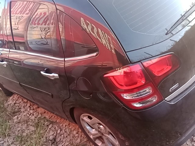 Vehicle_photo_33