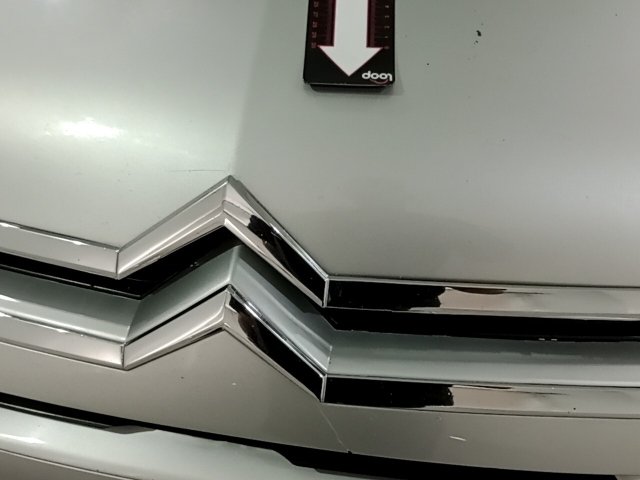 Vehicle_photo_19