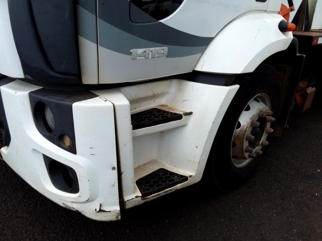 Vehicle_photo_19