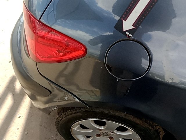 Vehicle_photo_29