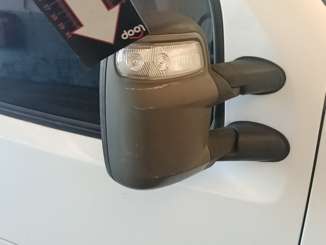 Vehicle_photo_37