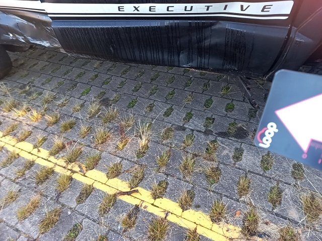 Vehicle_photo_42