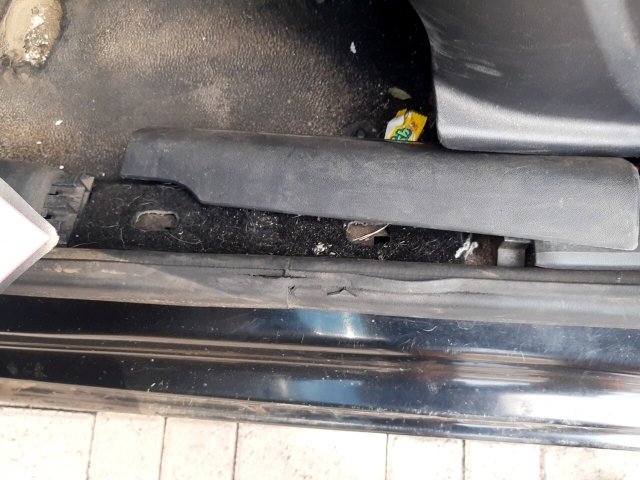 Vehicle_photo_46
