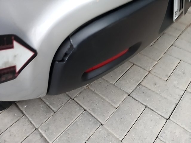 Vehicle_photo_21