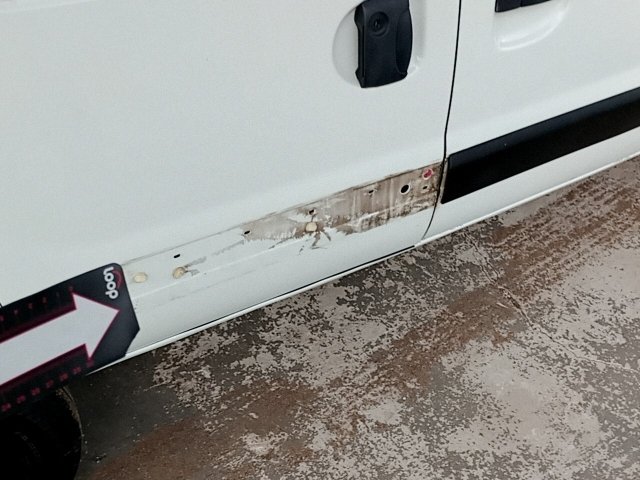 Vehicle_photo_32