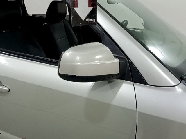 Vehicle_photo_37