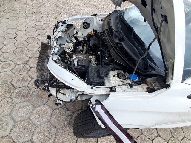 Vehicle_photo_33