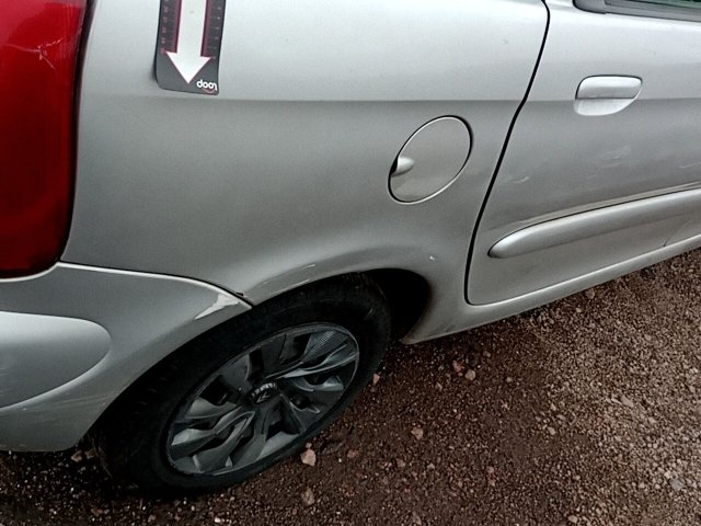 Vehicle_photo_35
