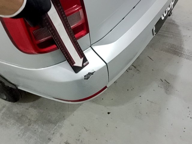 Vehicle_photo_37