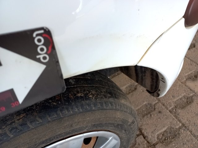 Vehicle_photo_26