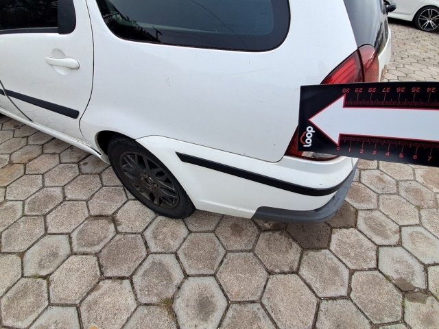 Vehicle_photo_37