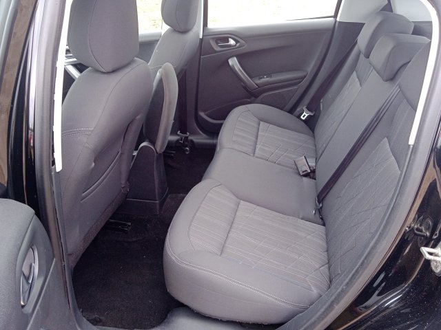 Vehicle_photo_13