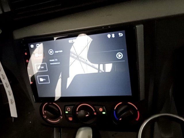 Vehicle_photo_4