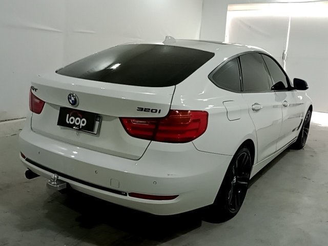Vehicle_photo_4