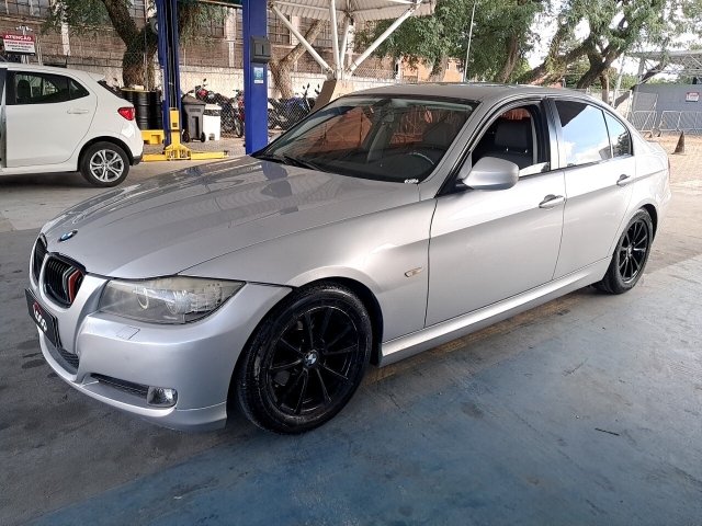 Veículo BMW 320I BMW 320i 2.0 16V GASOLINA 4P AUTOMÁTICO 2009/2010 2010 em leilão