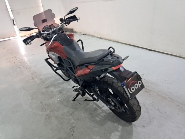 Vehicle_photo_3