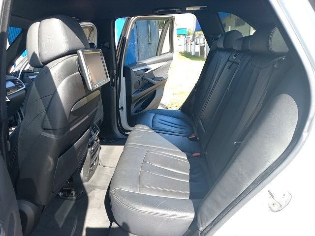 Vehicle_photo_10