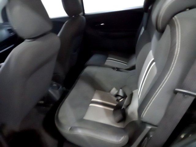 Vehicle_photo_12