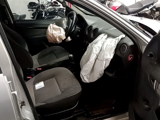 Vehicle_photo_9