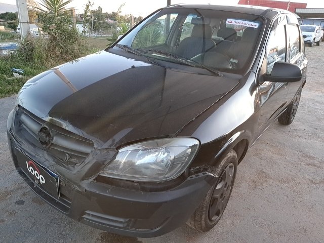 Chevrolet Celta 4P Spirit 2009 Conservado com avarias e motor não funcionando