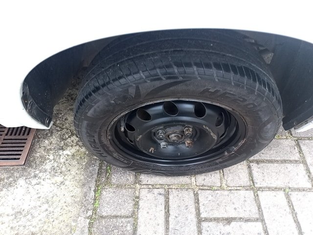 Vehicle_photo_14