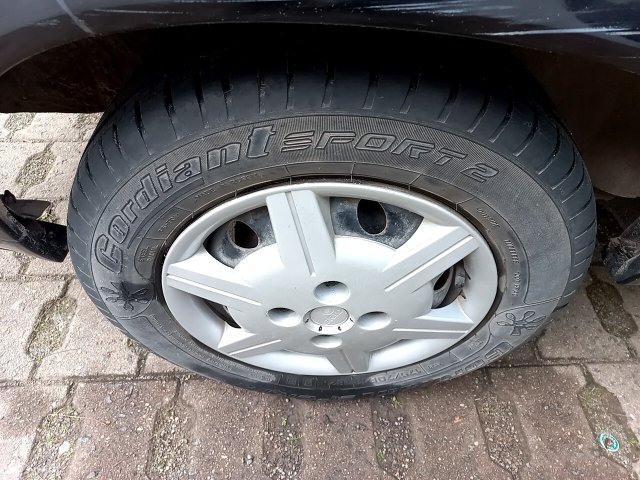 Vehicle_photo_16