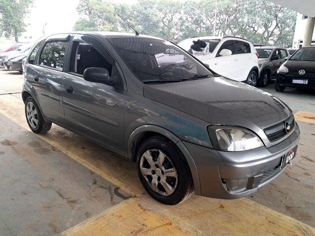 Chevrolet Corsa Hatch Maxx 2012 Conservado com Riscos e Amassados
