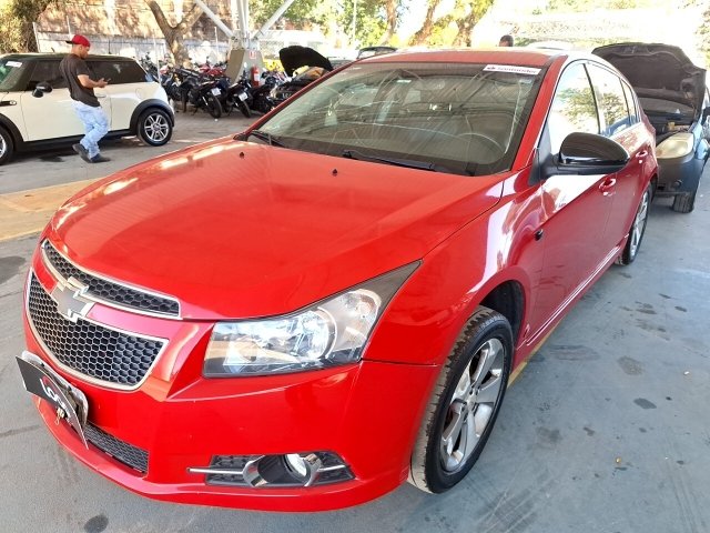 Veículo GM - Chevrolet Cruze Chevrolet Cruze LT HB 2012 Conservado com avarias 2012 em leilão