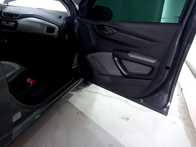 Vehicle_photo_9