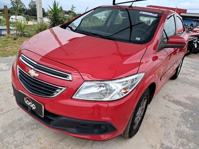 Chevrolet Onix 1.0MT LT 2013/2014 Vermelha com Lataria e Pintura Regular