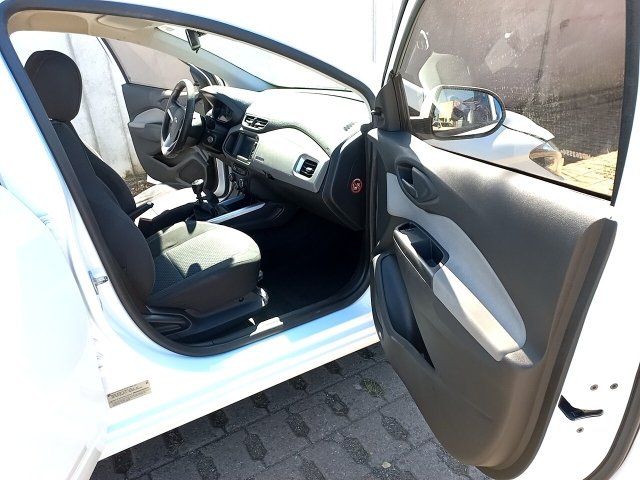 Vehicle_photo_9